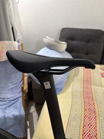 Käytetty Specialized Body Geometry Power Sport, steel rails 2026 bike — kuva 2 / 3