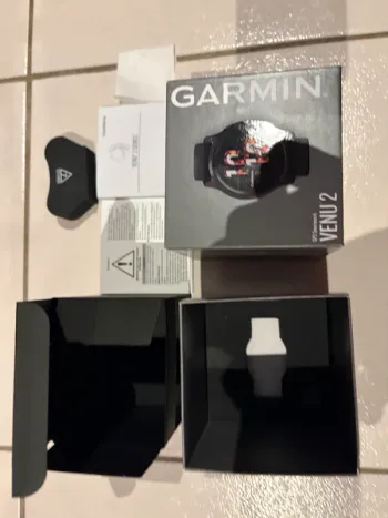 Used Garmin Venu 2 bike — image 9 of 10