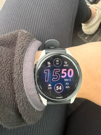 Used Garmin Forerunner 265 bike — image 4 of 4