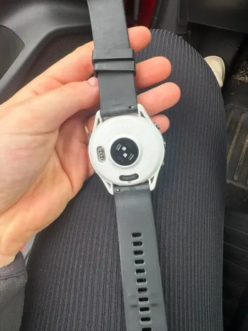 Used Garmin Forerunner 265 bike — image 2 of 4