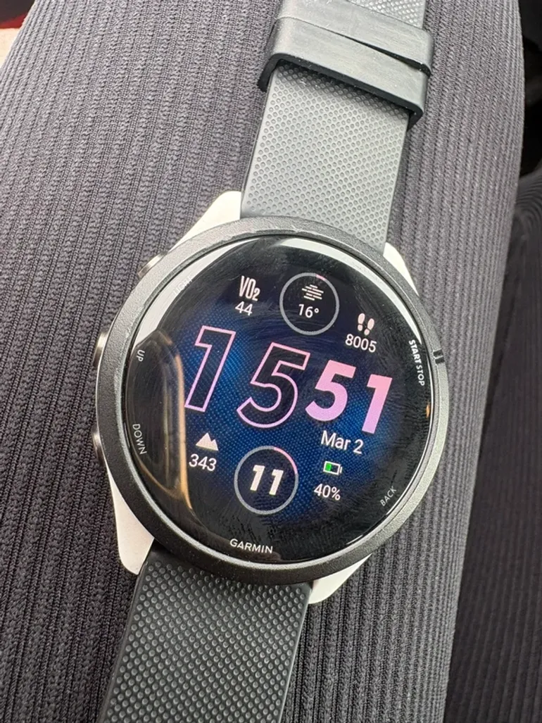 Used Garmin Forerunner 265 bike — image 1 of 4