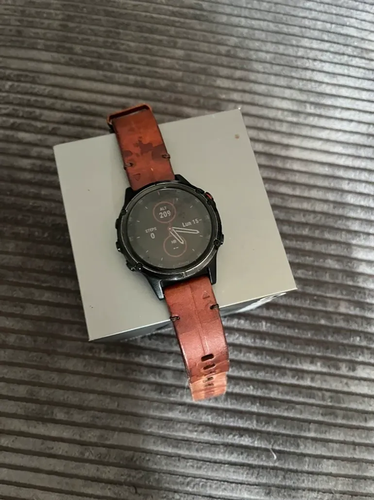 Garmin fenix 5 plus bike d'occasion — image 1 sur 4
