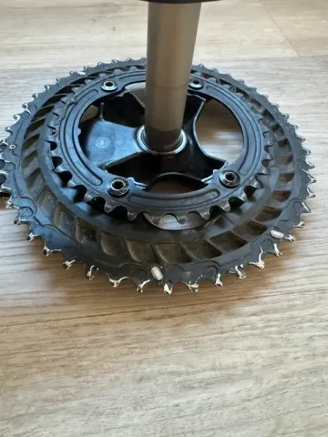 Shimano 105 DI2 2024 bike usato — immagine 6 di 8