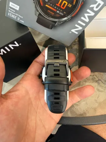 Used Garmin Fenix 8 AMOLED 47mm bike — image 4 of 9