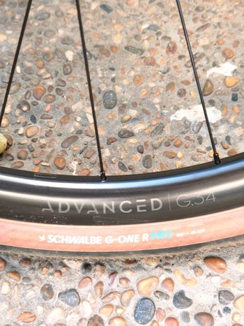Używany Newmen Advanced G.34 28" CL 12x142 FADE R SRAM XDR Wheelset 2026 bike — zdjęcie 8 z 9