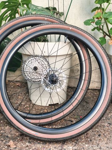 Newmen Advanced G.34 28" CL 12x142 FADE R SRAM XDR Wheelset 2026 Wheels d'occasion