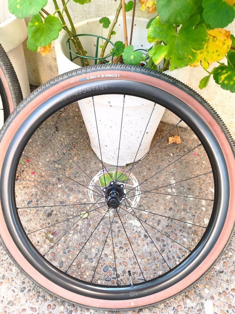 Używany Newmen Advanced G.34 28" CL 12x142 FADE R SRAM XDR Wheelset 2026 bike — zdjęcie 5 z 9