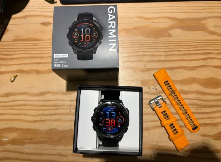Garmin Fenix 8 AMOLED bike d'occasion — image 4 sur 4