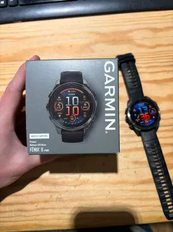 Garmin Fenix 8 AMOLED bike d'occasion — image 2 sur 4