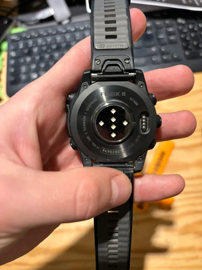 Garmin Fenix 8 AMOLED bike d'occasion — image 3 sur 4