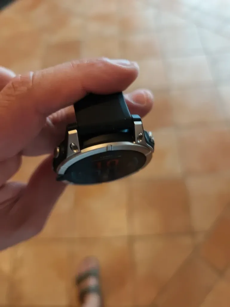 Used Garmin Fenix E 47mm bike — image 3 of 6