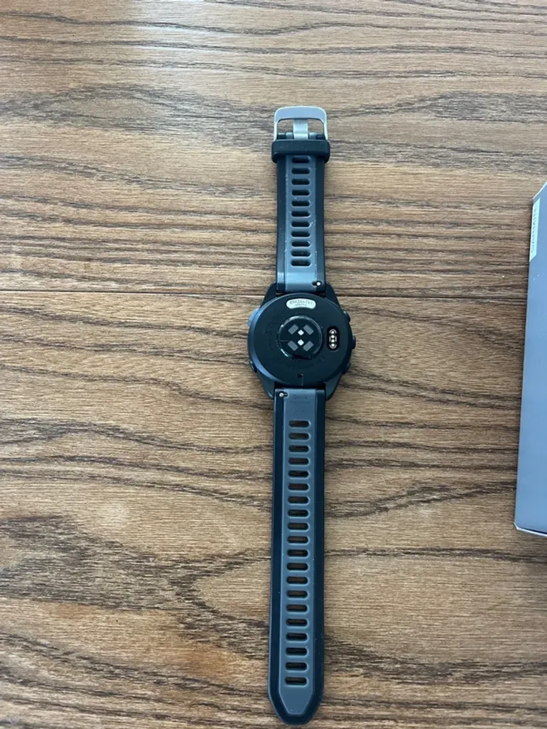 Used Garmin Forerunner 165 bike — image 2 of 4