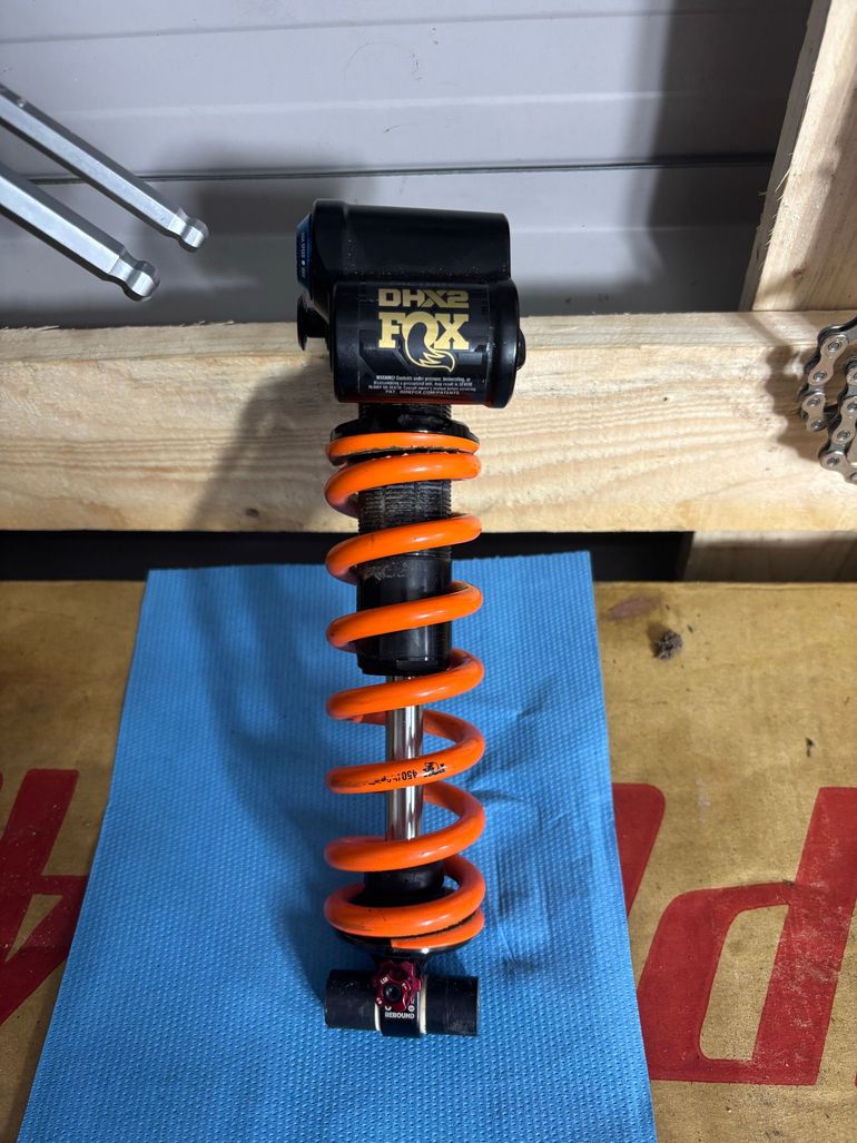 Fox DHX2 Air Shock 2026 bike usato — immagine 2 di 5
