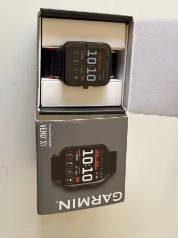 Used Garmin Venu X1 bike — image 3 of 15