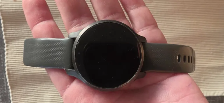 Garmin Venu 2S bike d'occasion — image 3 sur 3