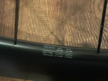 Used Dt Swiss ARC 1600 Dicut DB 50 Wheelset bike — image 7 of 11