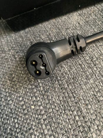 Used Giant Smart Charger Compact 4A bike — image 3 of 5