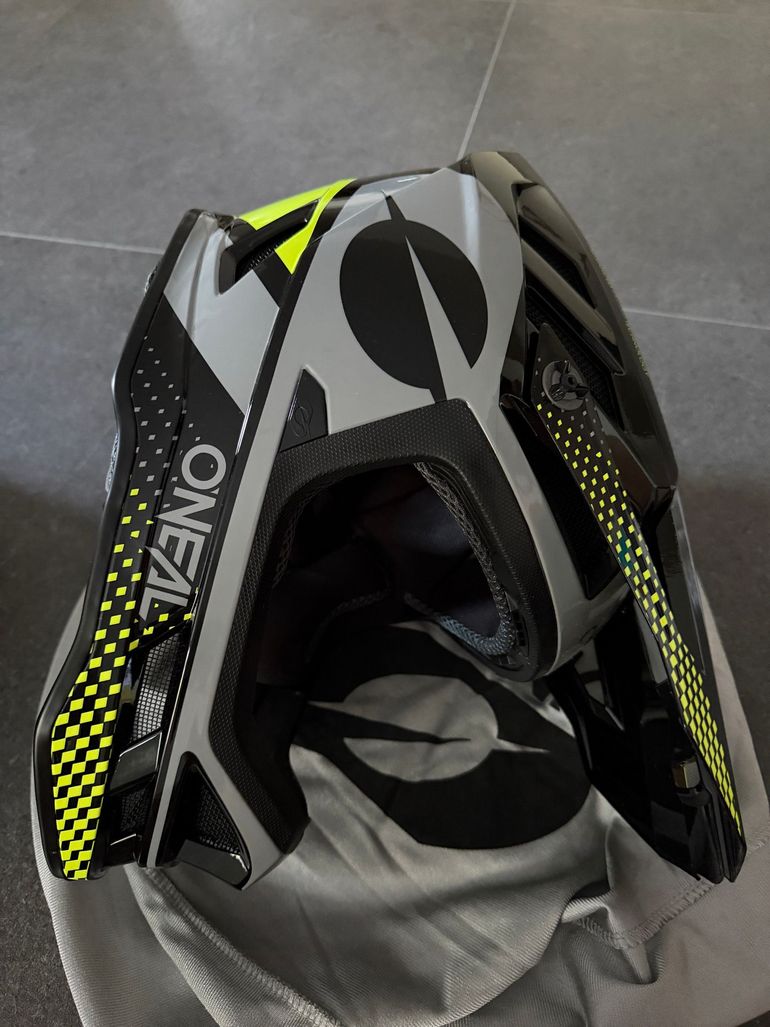 Used O‘neal Fullface Helm Downhill XL 2024 bike — image 4 of 5