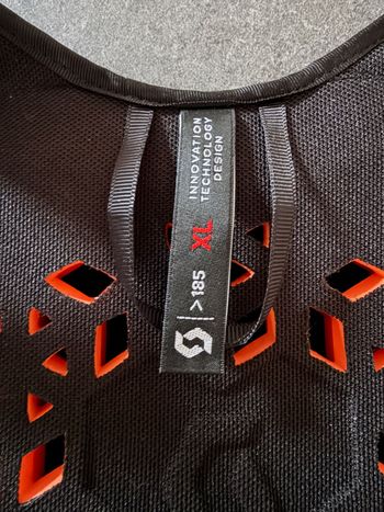 Used Scott AirFlex Men's Light Vest Protector bike — image 5 of 5