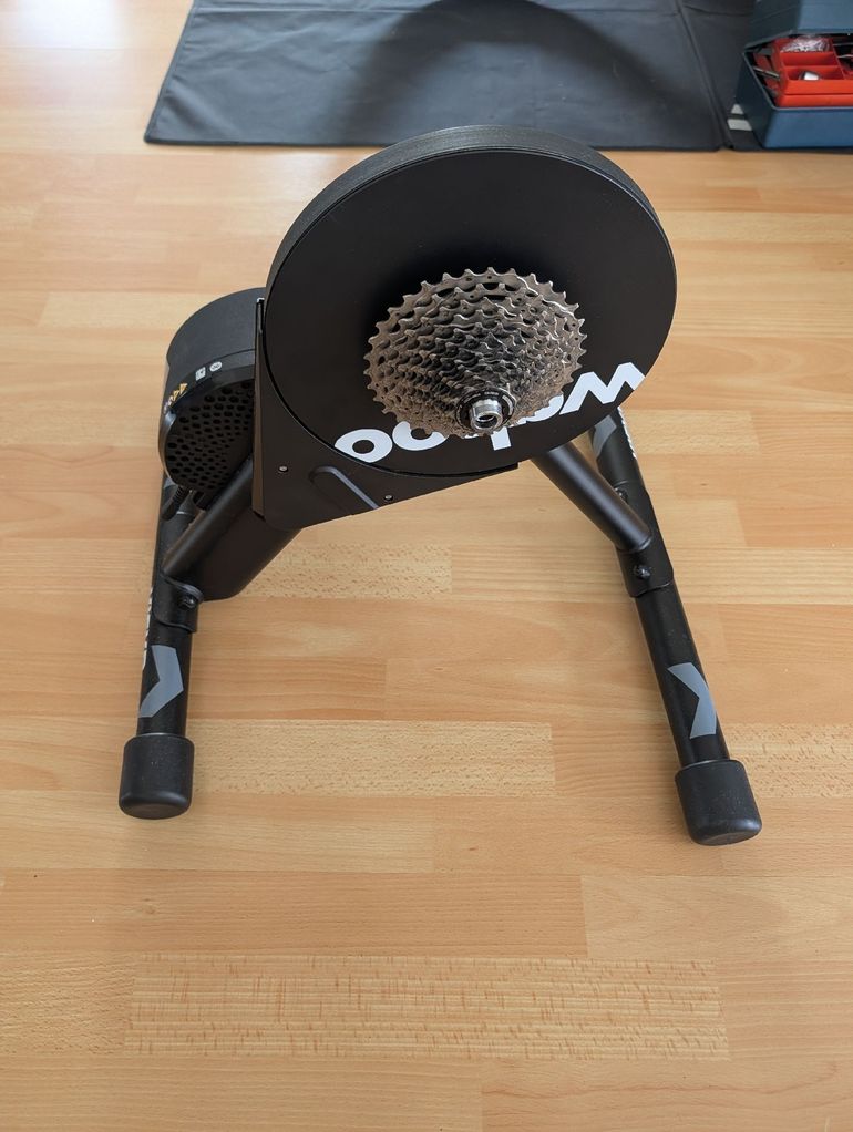 Wahoo KICKR CORE 2024 bike d'occasion — image 2 sur 7