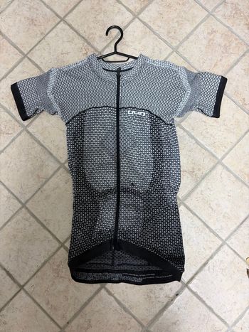 Použité UYN Maglia 2024 bike