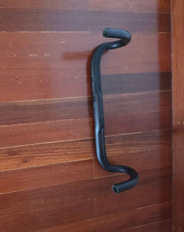 Used Newmen Handlebar Carbon 420mm 2024 bike — image 3 of 4