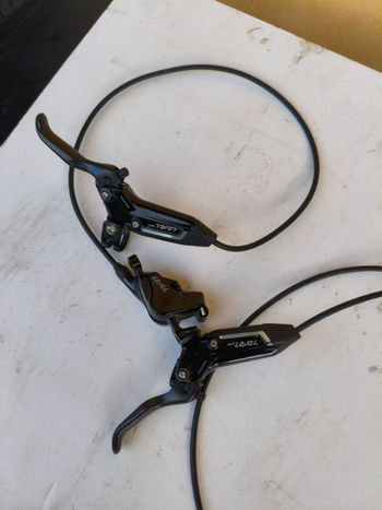 Używany Sram Level Disc Brake 2024 bike — zdjęcie 2 z 4