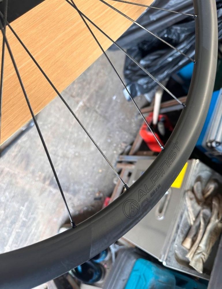 Used Roval Alpinist CL1 Wheelset 2021 bike — image 4 of 19
