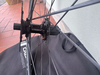 Used Cadex 42 mm tubeless 2023 bike — image 4 of 7