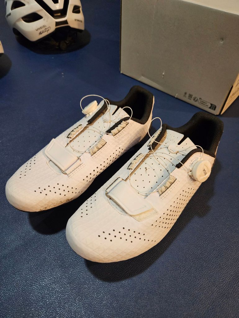 Used Giro Cycling Shoes 2025 bike — image 3 of 3