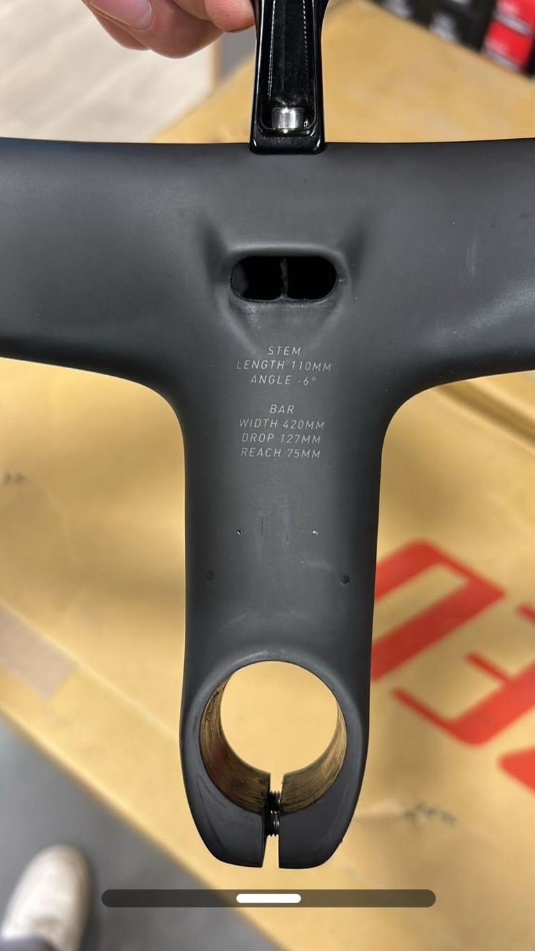 Used Specialized Roval Rapide Handlebar 2024 bike — image 3 of 4