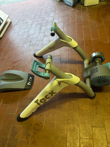 Tweedehands Tacx Flow Smart Trainer Cycling Accessories