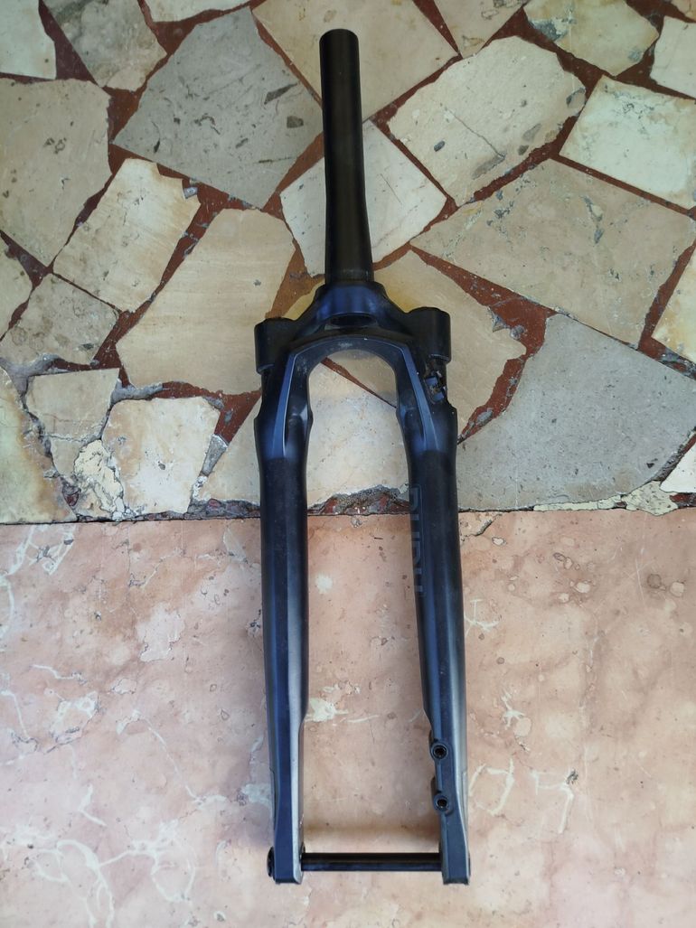 Used RockShox Rudy Ultimate Race Day 28" 30mm Kwiqsand 2025 bike — image 1 of 6