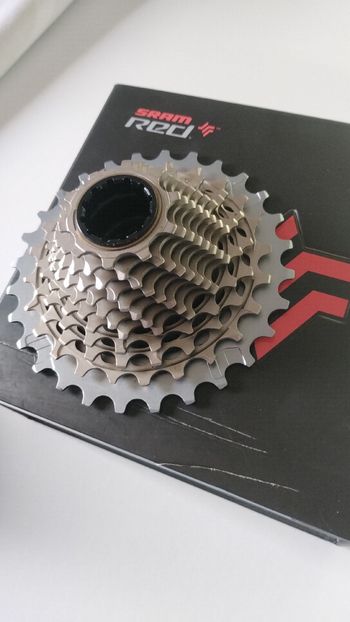 Używany Sram Red 10-28 12 velocità 2025 bike — zdjęcie 2 z 3