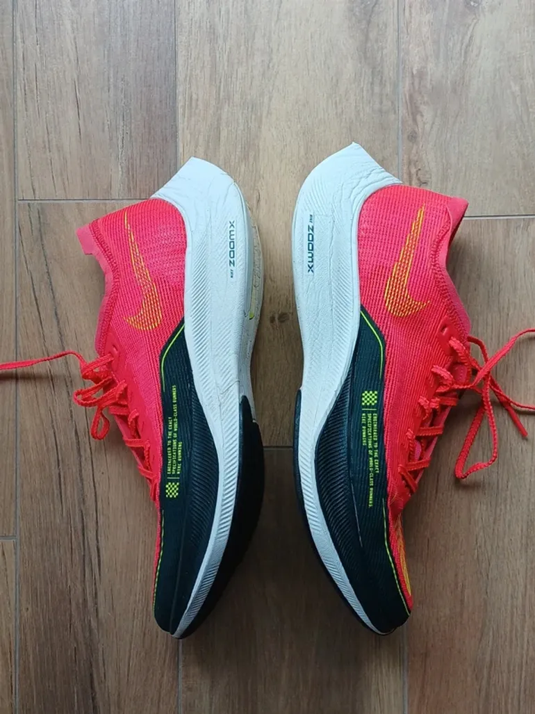 Used Nike ZoomX Vaporfly Next% 2 bike — image 4 of 4