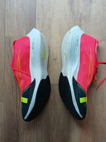 Used Nike ZoomX Vaporfly Next% 2 bike — image 3 of 4