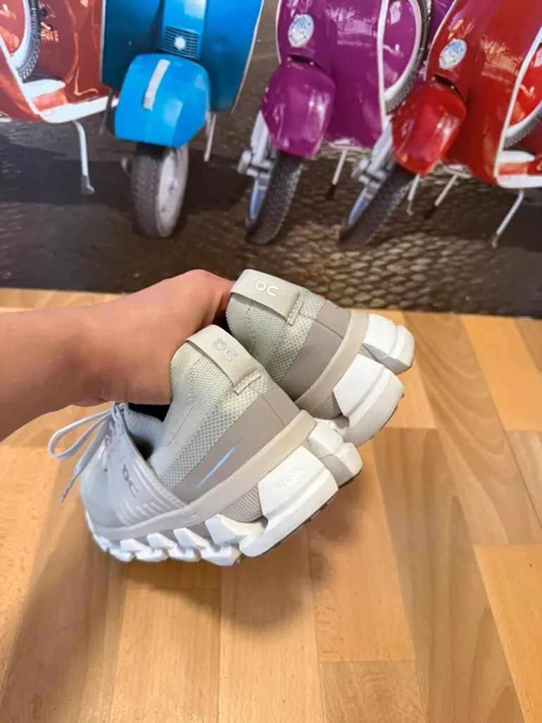 Używany On Running Cloud bike — zdjęcie 3 z 5