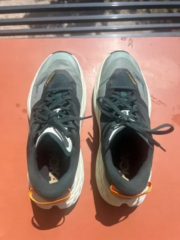 Used Hoka Speedgoat 7 bike — image 6 of 7
