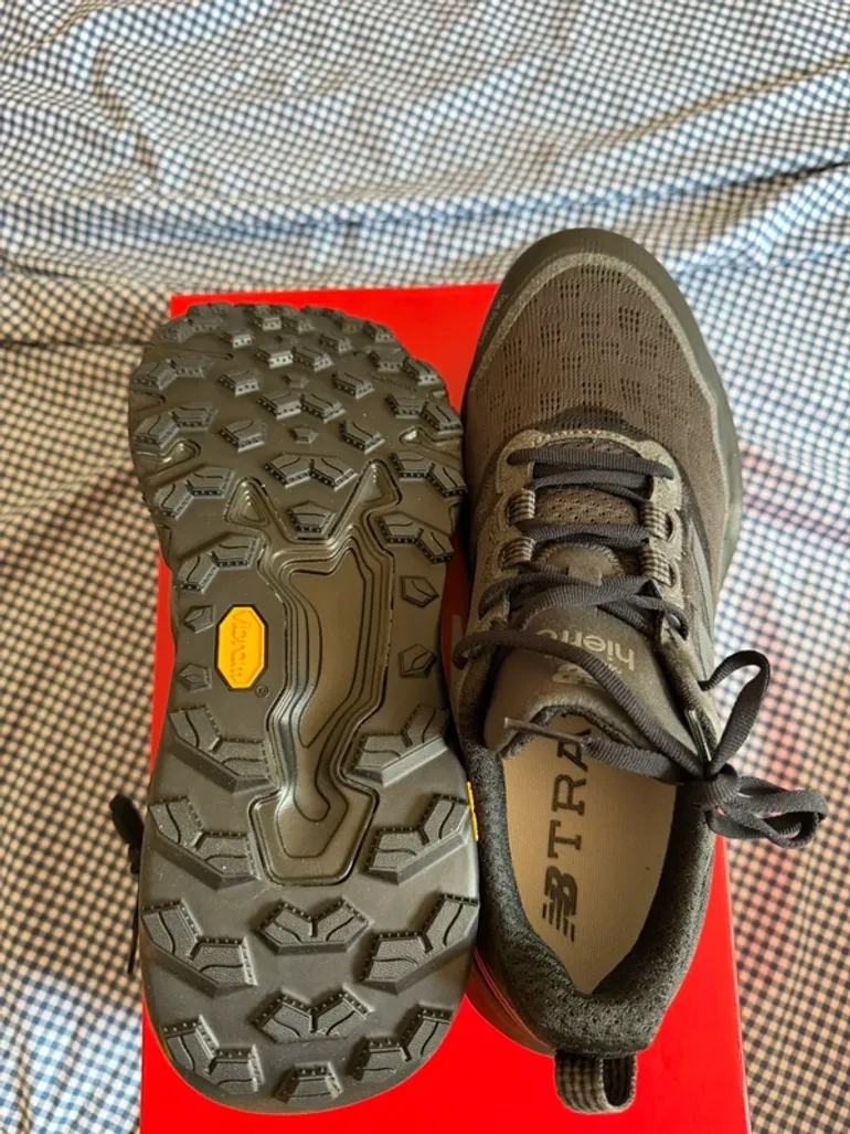 Used New Balance Hierro bike — image 2 of 4