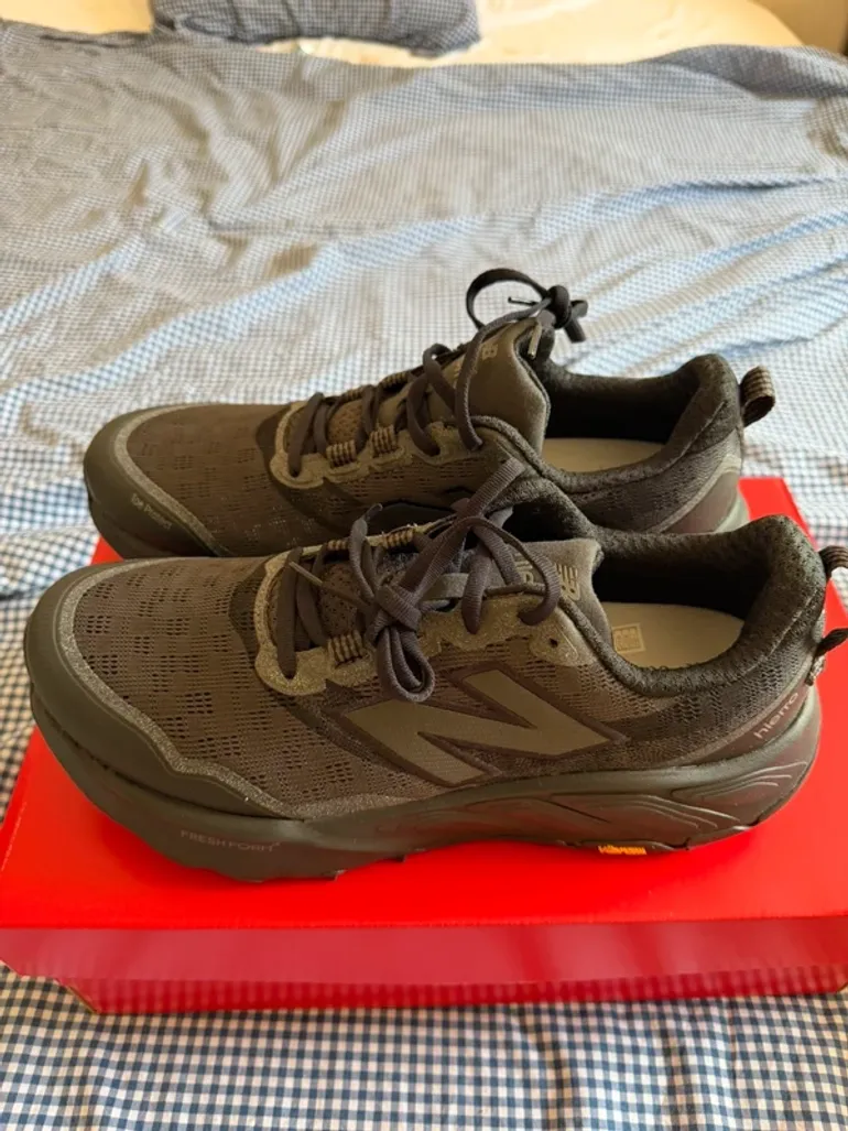 Used New Balance Hierro bike — image 1 of 4
