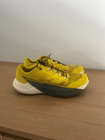 Używany Salomon Pulsar Trail Running Shoes