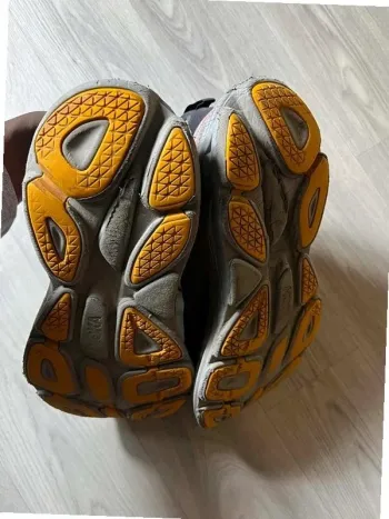 Used Hoka Bondi 8 bike — image 5 of 12