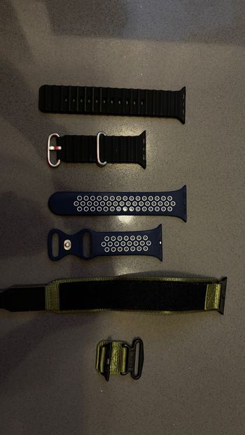 Used apple Watch Series 8 45mm GPS + Cellular bike — image 6 of 9