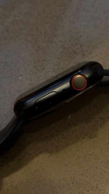 Used apple Watch Series 8 45mm GPS + Cellular bike — image 3 of 9