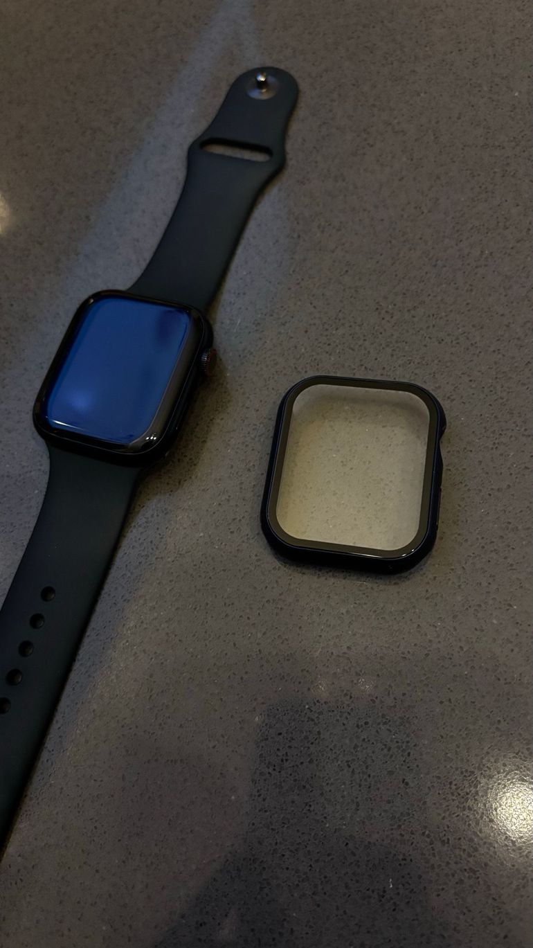Used apple Watch Series 8 45mm GPS + Cellular bike — image 7 of 9