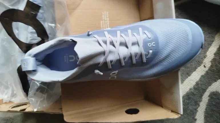 Used Ideal On Cloud Laufschuhe Größe 43 bike — image 3 of 5
