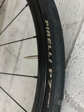 Używany Fulcrum Ruote bike — zdjęcie 3 z 5
