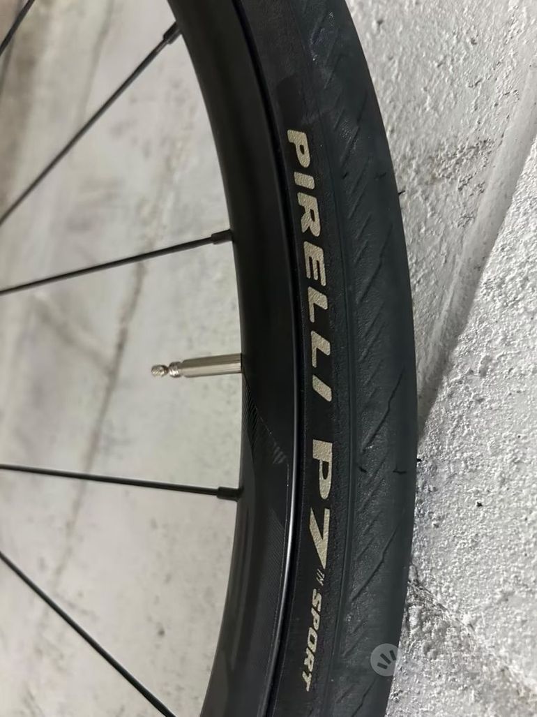 Używany Fulcrum Ruote bike — zdjęcie 3 z 5