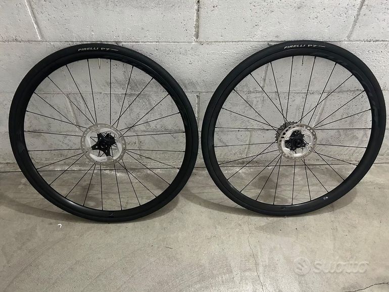 Używany Fulcrum Ruote bike — zdjęcie 1 z 5