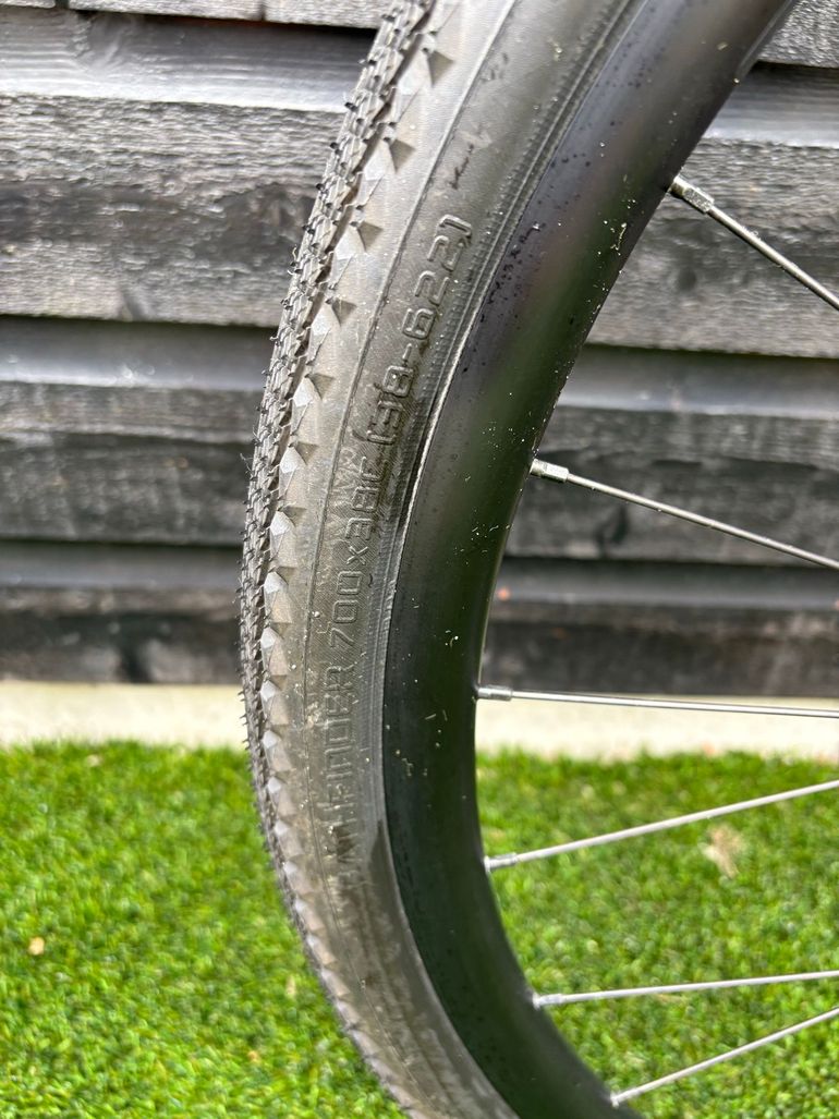 Used Dt Swiss G540 Gravel Wheelset with Tyres bike — image 3 of 5
